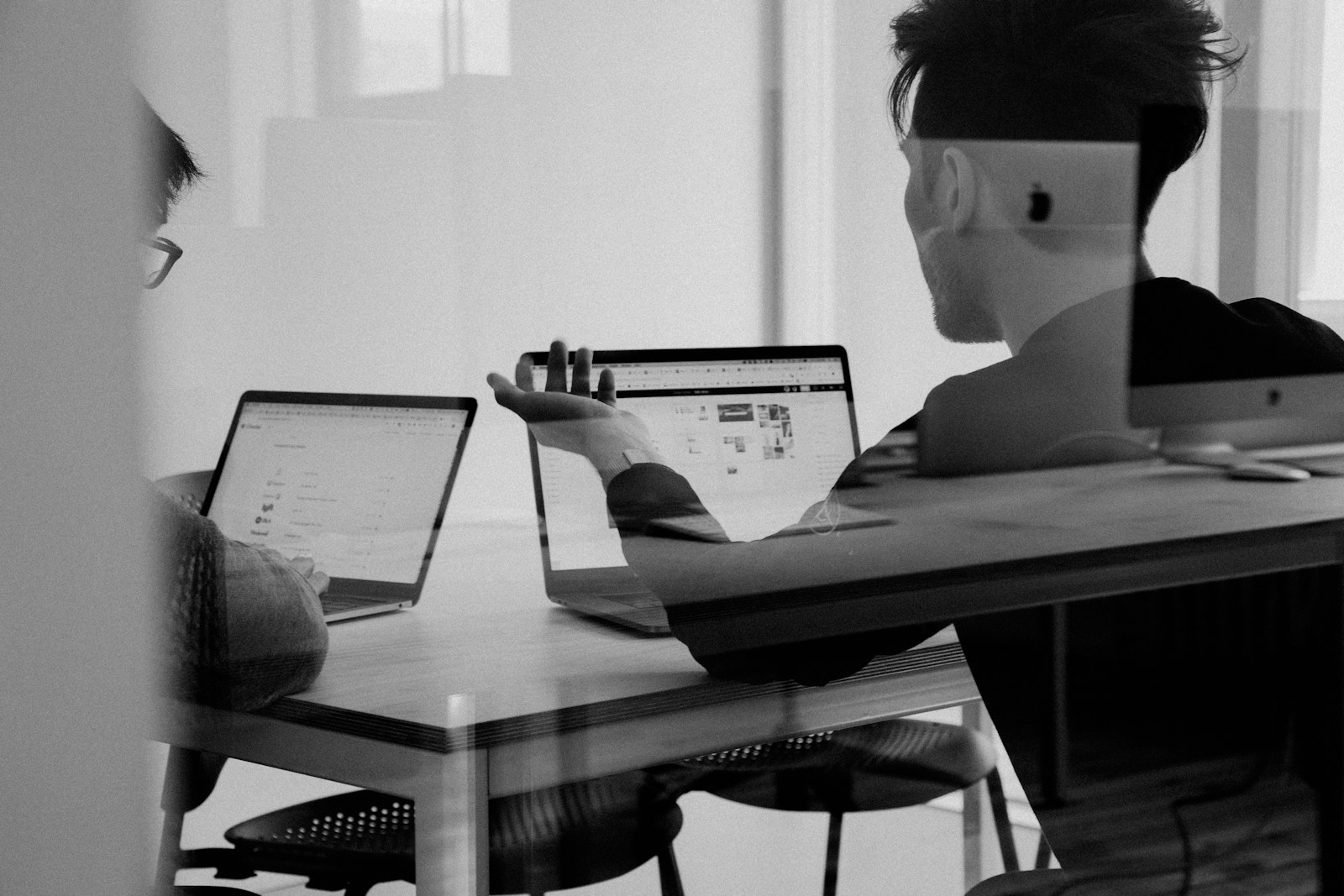 SEO operations team reviewing priorities and workflow